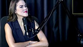 man not obligated to make woman cum, avoids vibrators, but attends voyeur reh queen