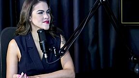 man not obligated to make woman cum, avoids vibrators, but attends voyeur reh queen