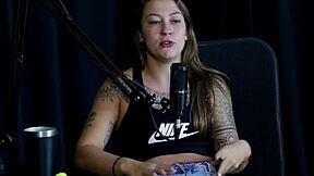 Flor De Damiana Gets Pussy Licked Outdoors