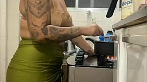 doing live in kitchen, flashing my swollen pussy in mini skirt 😏