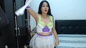 Mariana screams, I'm so hot making personalized videos, loving cosplay!
