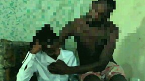 cellphone repair turns into quickie spreading