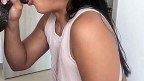 Linda Morena zadovolji svojo željo po velikem črnem kurcu v amaterskem paru Nysdel