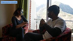 Lonely rachna starts liking room service guy ravi 😘