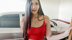 Vecina Bien Caliente Viene A Buscar Café Y Recibe Una Cogida De Su Vecino