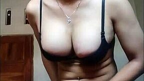 amateur shemale in black bra and stockings, are you cumming on handkerchief?!