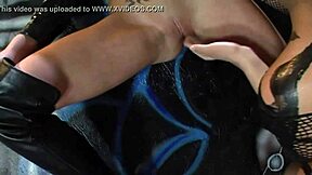 i'm in this lesbo mania with teen 18+ girls using dildos