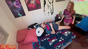 flamenguista teen sucks cock then gets fucked doggystyle by bayer ao vivo.