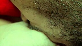 Primeira relação sexual virgem dei um mimo para namorada ganhei sua bucetinha virgem 😍