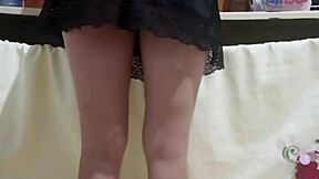 Employee flashes hot ass in kitchen, making me crazy horny 😍