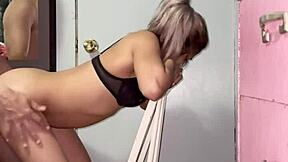 mi vecina de apartamento con su gran culo rico