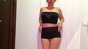 Kodabratz shows sensual latina movements on webcam