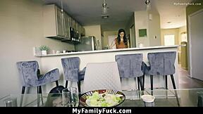 Roxanne And Duncan Saint Greet Stepdaughter With Doggy Sex