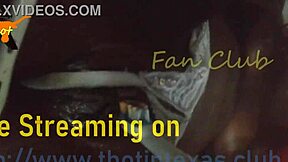 thot in texas gets pussy fucked with toothbrush vibrator