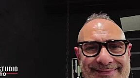 backstage - ass collector s1 - e6 - nicole love - freddy gong 😜