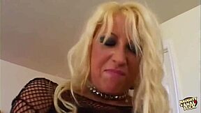 I can't resist cassidy blue and candy manson's tempting bodies