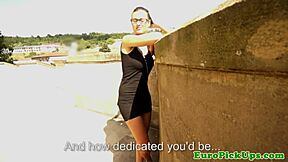 Real Pulled Babe Flashing For The Camera