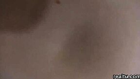 Очаровательная чешская девчонка соблазнена в торговом центре и трахнута в POV