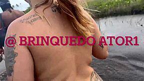 fui com minha amiga para a praia de nudismo