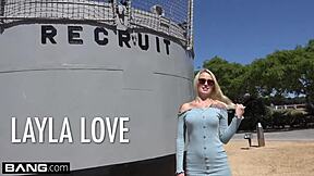 layla love shows pussy on hike 😏