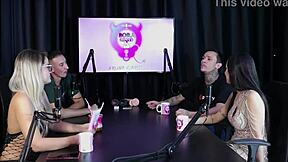 Começou No Pornô Fez Collab Depois De Vender Punheta A Família Foi Difícil Mas O Pai E A Mãe - Teh Angel Sheer Red