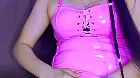 Horny Colombian girl deepthroats, cums on ass