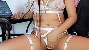 I squirted with the first follower today on Xvideos