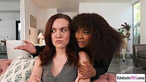 i'm a busty latina gettin' facesit and fingered by this married lesbian couple