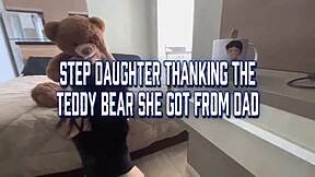 Step Daughter Thanks Daddy With Blowjob Gift