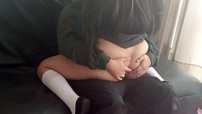 Au, dupe me boli od jebanja sa komšijom!