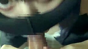 Amateur girl gives sloppy blowjob 😍