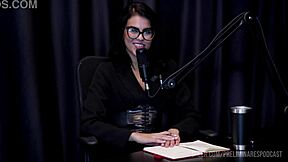 Carla Santos in Preliminares Podcast with Bia Hot