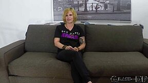 Stoner chick says yes to hardcore blowjob and wet pussy