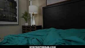 Pastorke se izmenjujeta pri jebanju ogromnega kurca v POV