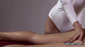 lovesome teen spreads shaved slit and loses virginity