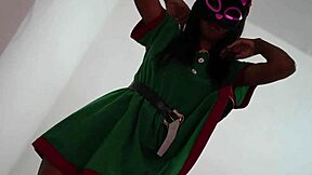 delicious sexy brunette, are you eager to have an intense sexual fantasy with massage and flashing?