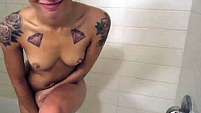 sweet hot babe holly hendrix getting a huge cock