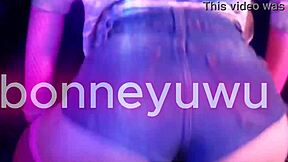 Bonneyuwu Twerks Her Tight Petite Body In Argentinian Dance