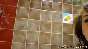 Teen licks black lesbian babe!