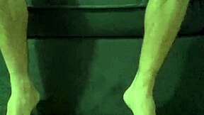 i love watching essa novinha sit on that cock showing her pussy