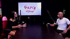 Procura fazer seu trabalho respeitando comentou sobre uso de remédios e em uma cena de gang bang - Negro Top Oficial watch on Sheer Red