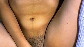 El Infiel Y La Estudiante Intercambiaron Miradas Furtivas En La Sala De Clases Y Terminaron Besándose