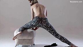 Rita spreads hairy beaver.