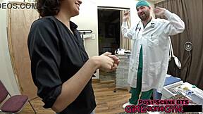 Brooklyn Rossi's 1st Gyno Exam 😊