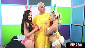 Easter bunny babes guzzle bbc 😍