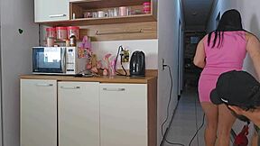 sexo arriscado enquanto marido no banho, transei com amigo dele quase pego