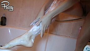 amateur college girl masturbates to orgasm takes shower shaves legs