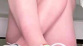 look at this cute blonde teen sending her pussy pics