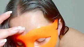 la due�a del bar hace un video especial penetrando su hermosa y enorme concha para su nuevo cliente le encanta la verga de extra�os full on xred sheer 2