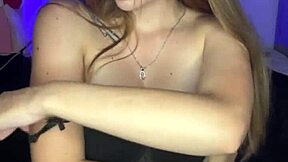 Pretty Woman Teases Jerks Off Juicy Ass